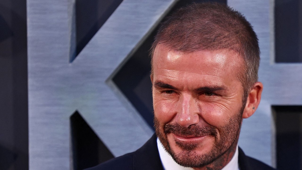 GALA VIDEO - PHOTO - David Beckham aux anges, il fête le Nouvel an en famille : “Je vous aime tous tellement”