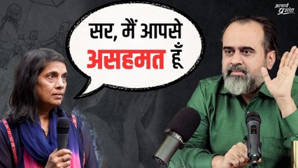 गृहणी होना बेहतर है, या कामकाजी महिला? || आचार्य प्रशांत (2023)