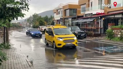 Bodrum'da sağanak, yaşamı olumsuz etkiledi! Metrekareye 23 kilogram yağış düştü