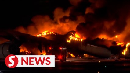 Japan airport crash: Five Coast Guard men die, 379 JAL516 passengers and crew escape