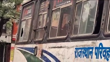 सड़कों पर उतरे वाहन चालक, आमजन पर पड़ा असर