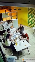 Üst üste yaşanan artçı depremlere alışan adam ve sofradan son lokmayı alıp voltasını alan hanım abla - Malatya