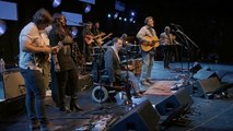 Drifting Too Far from the Shore (with Albert Lee, Jerry Douglas & Bradley Walker) - Vince Gill (live)