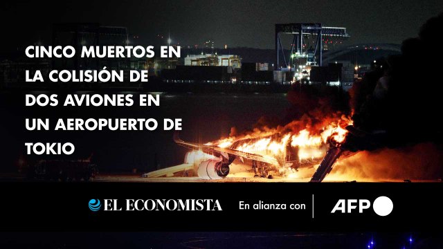 Cinco muertos en la colisión de dos aviones en un aeropuerto de Tokio