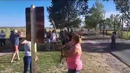 Vecinos de Villa Delfina reclaman por la falta de luz