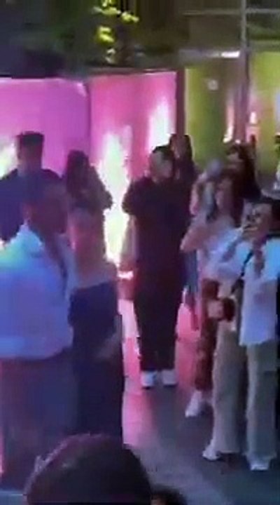 Michelle morrorne with girlfriend moarasorio