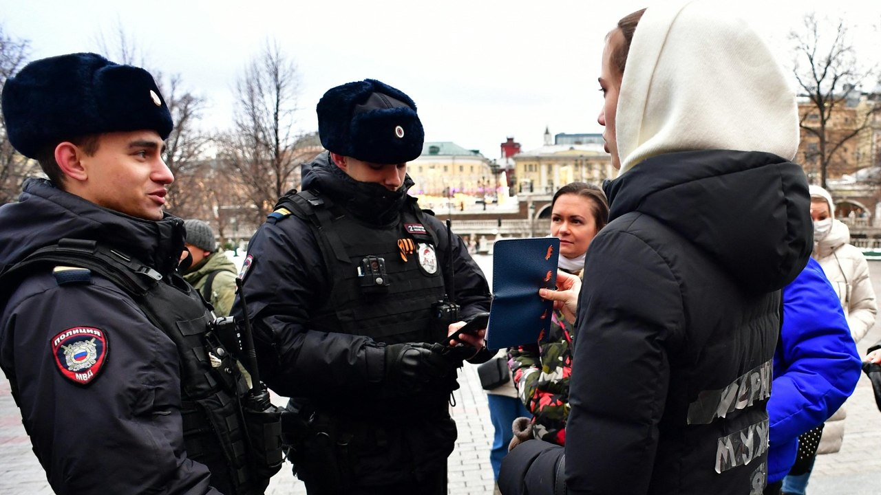 Russinnen demonstrieren in Moskau gegen Mobilisierung ihrer Männer