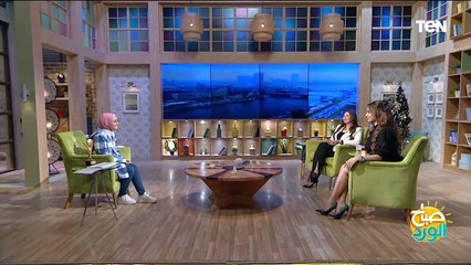 مكنتش قايلالنا وفاجئتنا.. والدة الشاعرة الصاعدة ندى السيد تفاجئها على الهواء