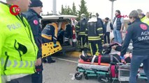 Hastane dönüşü feci kaza Baba öldü, anne ve oğlu yaralandı