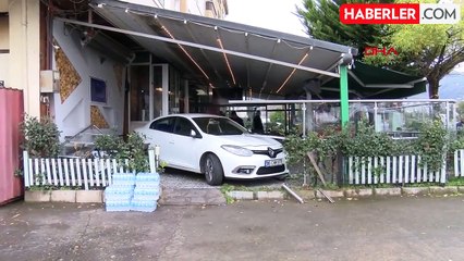Ordu'da otomobil kafenin bahçesine daldı: 1 öğrenci 3 kişi yaralandı