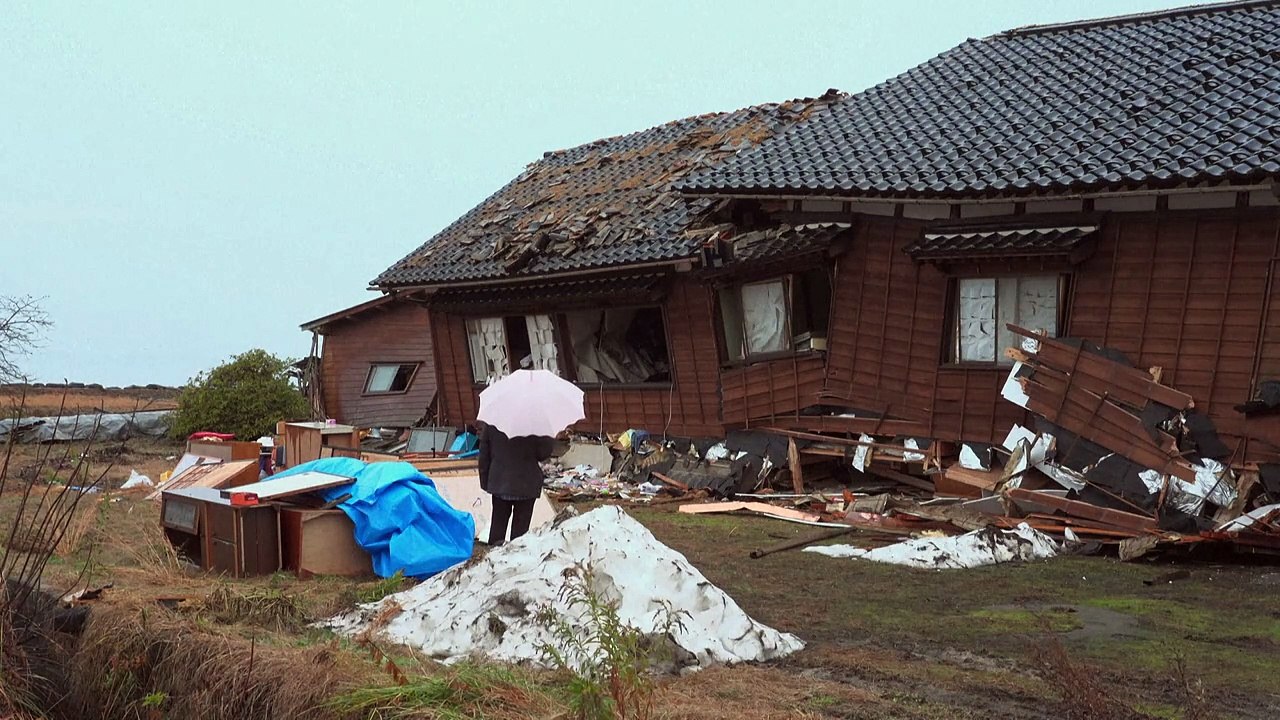 Las lluvias complican los rescates tras el terremoto en Japón