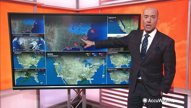 Major weekend snowstorm looms for Northeast