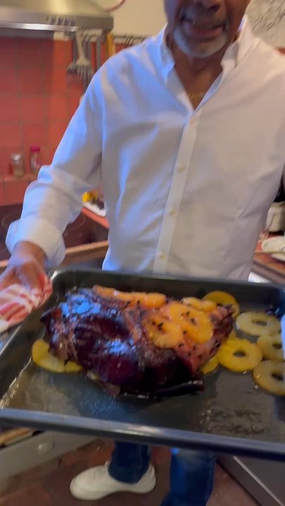 On prépare le jambon de Noël antillais avec mon papa 