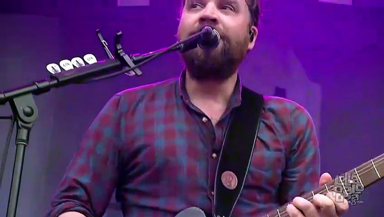 Head Rolls Off Frightened Rabbit (live) video Dailymotion