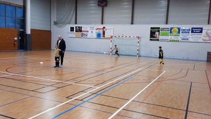 U9 /// VIDEO LORS DE L'ENTRAINEMENT EN SALLE (03/01)
