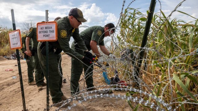 Biden Administration Seeks to Remove Razor Wire at US-Mexico Border