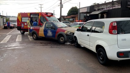 Gestante  fica ferida após acidente de trânsito no bairro Brasília, em Cascavel