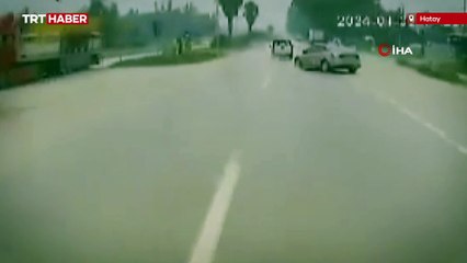 Yolcu otobüsü ile otomobil çarpıştı