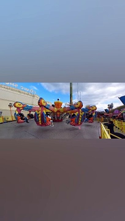 Foire de GRENOBLE 2023 - Foire des RAMEAUX  #fêteforaine #manege #sensation #grenoble #france  (3)