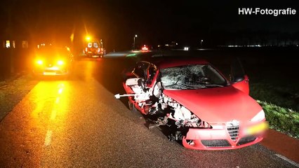 Auto totaal vernield bij eenzijdig ongeval in Hasselt