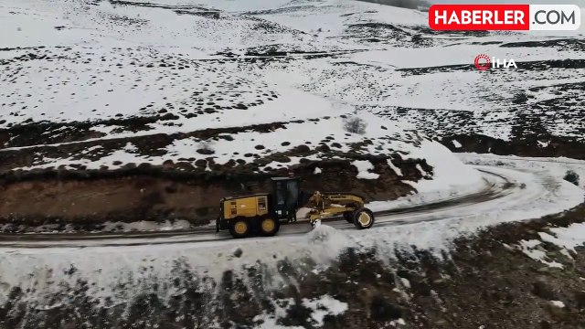 Bayburt İl Özel İdaresi, 978 kilometrelik yol ağı için gece gündüz çalışıyor