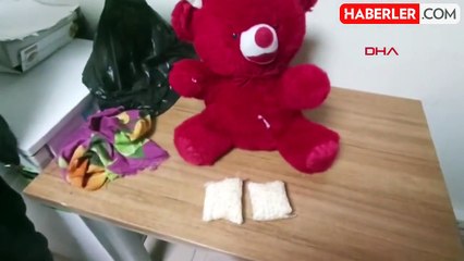 Adana'da Oyuncak Ayının İçinden 1825 Uyuşturucu Hap Çıktı