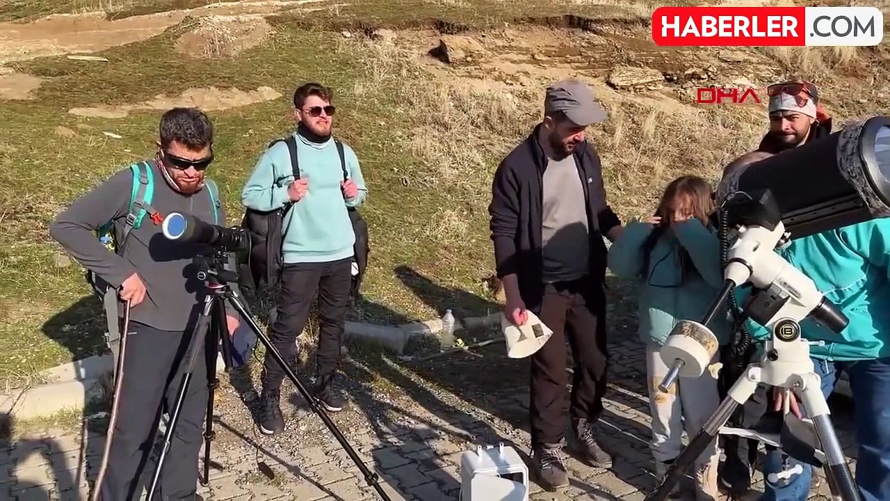 Bitlis'te doğaseverler güneşi gözlemledi