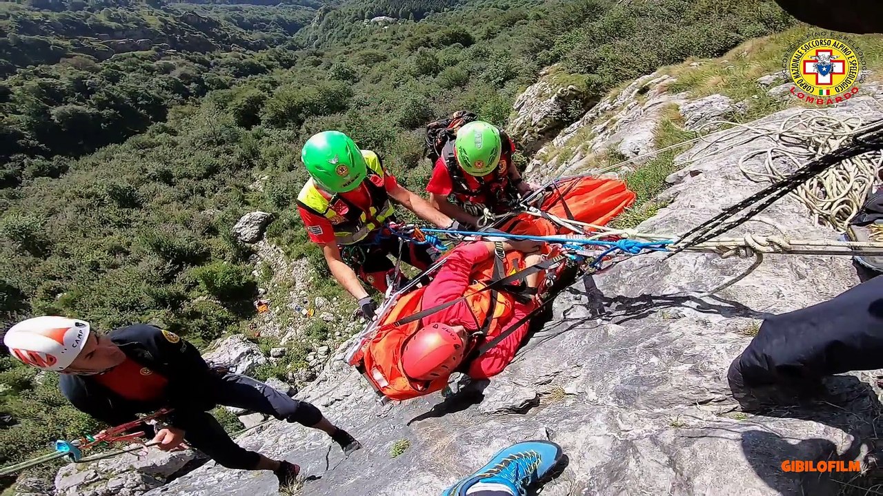 I video auguri del Soccorso alpino: ''CI siamo sempre per salvare persone in difficolt?''