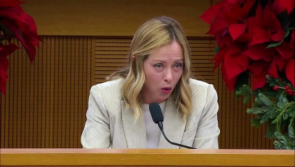 Meloni su isolamento in Ue: "Italia non ha minori diritti degli altri Paesi". E cita Chirac