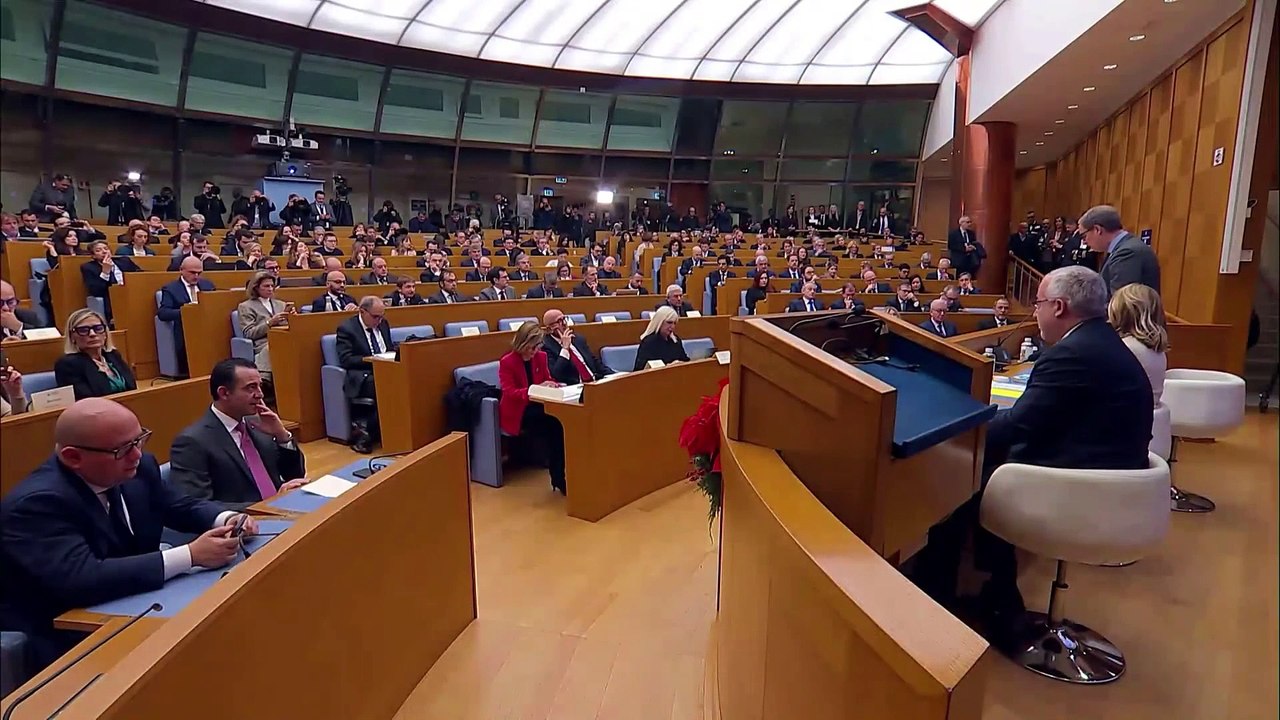 Legge bavaglio, Bartoli (Ordine giornalisti) a Meloni: "Qui banchi vuoti per protesta che condivido"