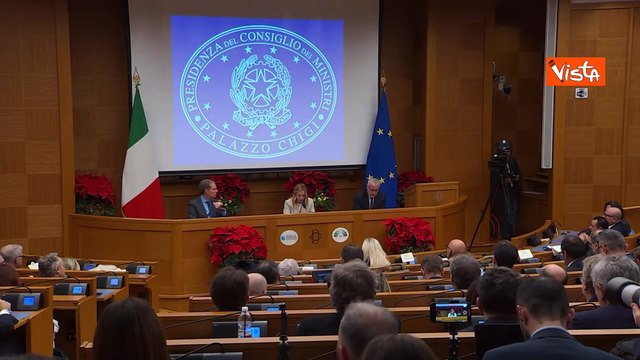 Meloni: Tassa extraprofitti? Critica chi fa regali a banche