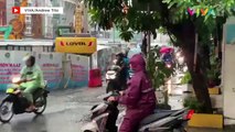 Potret Jalan Ambles di Olimo Jakbar yang Bikin Macet