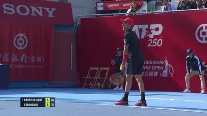 Hong Kong - Bautista Agut écarte Cerundolo et file en quarts