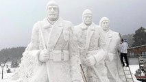 Sarıkamış şehitleri için kardan heykel yaptılar