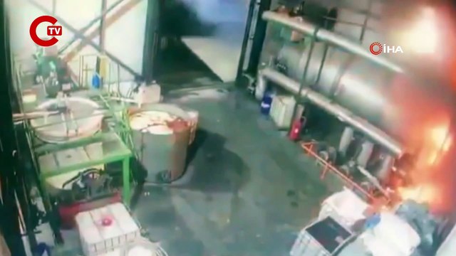 Yağ kazanı bomba gibi patladı... İşçi ölümün kıyısından döndü!