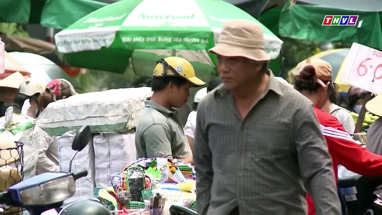 Bên lề tội ác (38)