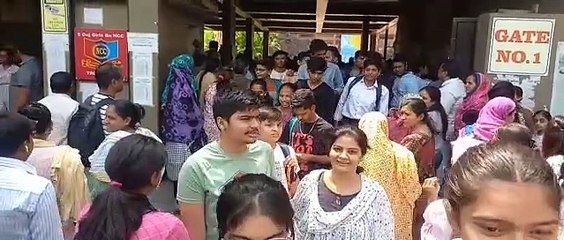 SURAT VIDEO : गुजरात के 25 हजार विद्यार्थियों को मिलेगी स्कॉलरशिप