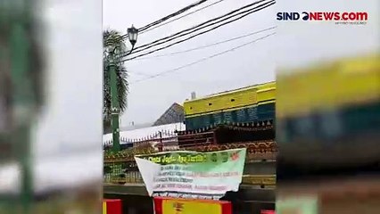 Kanopi Stasiun Tugu dan Andong Tertimpa Pohon Usai Hujan Angin Landa Yogya