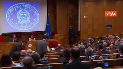 Meloni: "Alcuni hanno chiesto ruoli, ma non sono ricattabile"