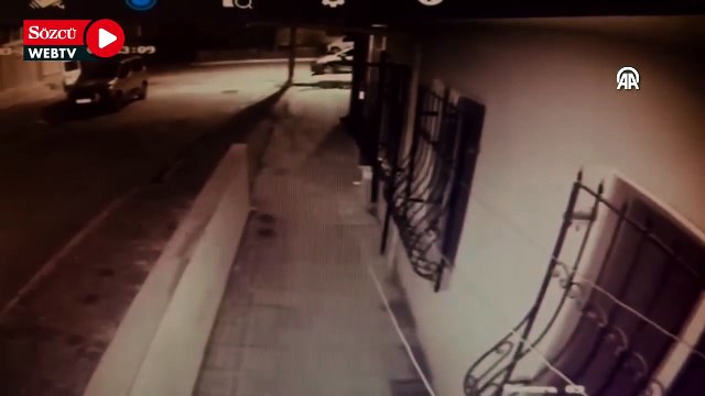 Kadıköy'de öğrencileri taşıyan servis minibüsünün kaçırıldığı iddiası