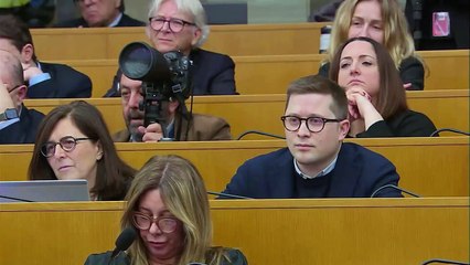 Maternità, Meloni: "Tra la presidenza del consiglio dei ministri e mia figlia scelgo Ginevra"