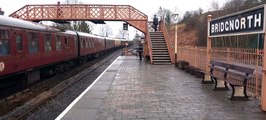 trains coming into bridgnorth