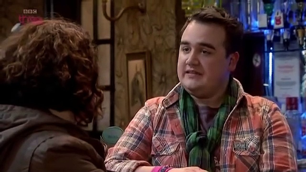 Two Pints Of Lager And A Packet Of Crisps S09E05