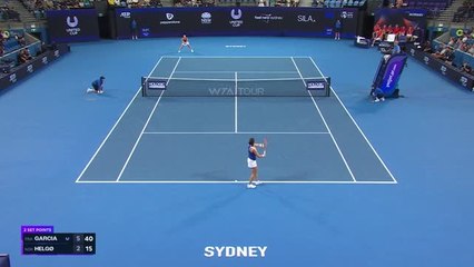 France set up United Cup semi-final against Poland