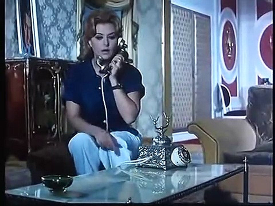 فوق غصنك يالمونه موسيقار الازمان فريد الاطرش بواسطه سوزان مصطفي