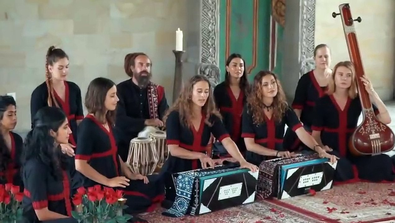 Tumhein Dillagi Ilahi Sufi Qawwali Women & Sunaz Hesari