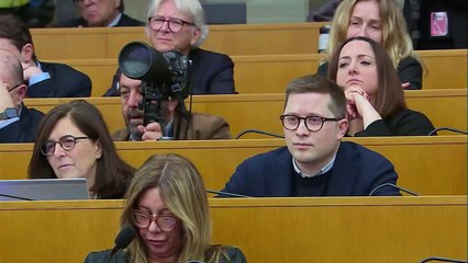 Maternità, Meloni: "Tra la presidenza del consiglio dei ministri e mia figlia scelgo Ginevra"
