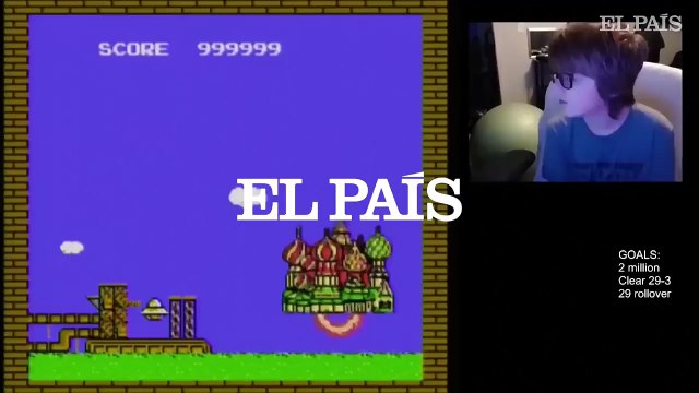 Niño de 13 años que se convirtió en el primer humano en vencer al juego de Tetris