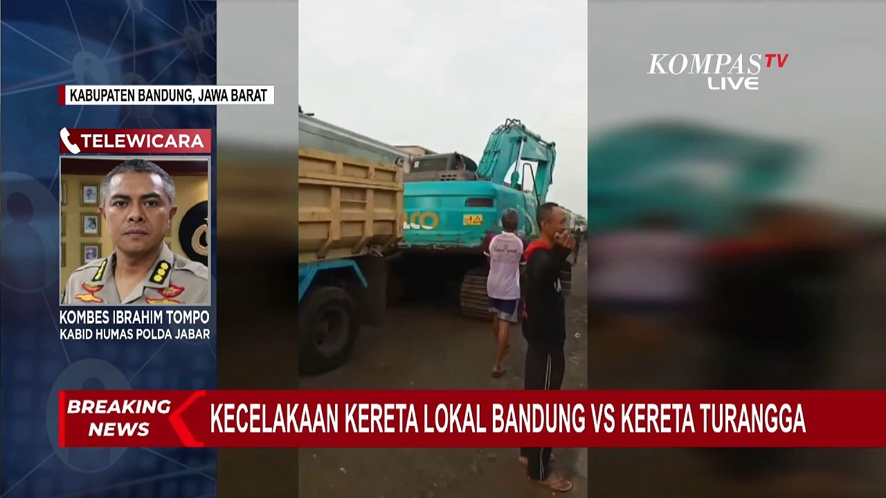 Proses Evakuasi Korban Kereta Turangga Tabrakan dengan KA Bandung Raya
