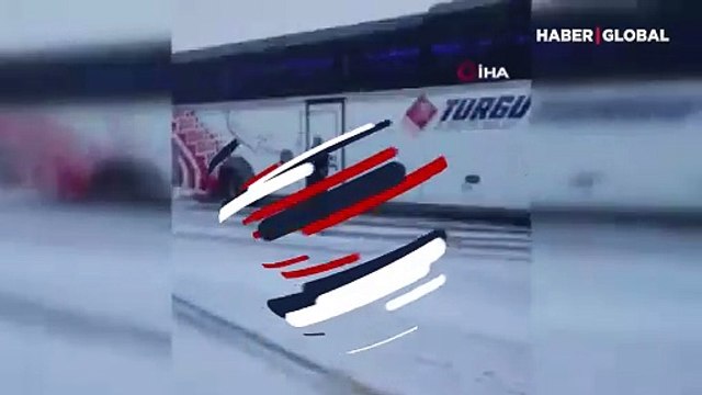 Kars'ta otobüs kazası: Ölü ve yaralılar var